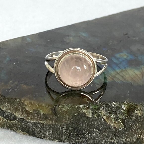 Sterling Silver 925 Round Pink Rose Quartz Cabochon Split Shank Ring Size 8.5 - Picture 1 of 16